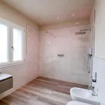 Nuovo Con Parcheggio E Giardino Διαμέρισμα
