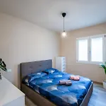 Nuovo Con Parcheggio E Giardino Διαμέρισμα Salò