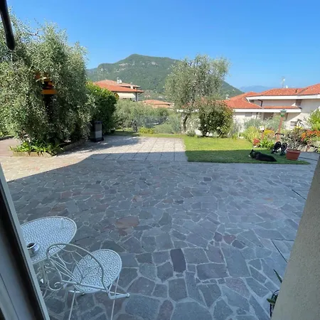 Nuovo Con Parcheggio E Giardino *
